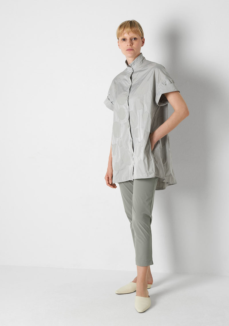 Katharina Hovman Short Sleeves heavy Taffetas, DOTS, silver Kauf eins, bekomm eins gratis