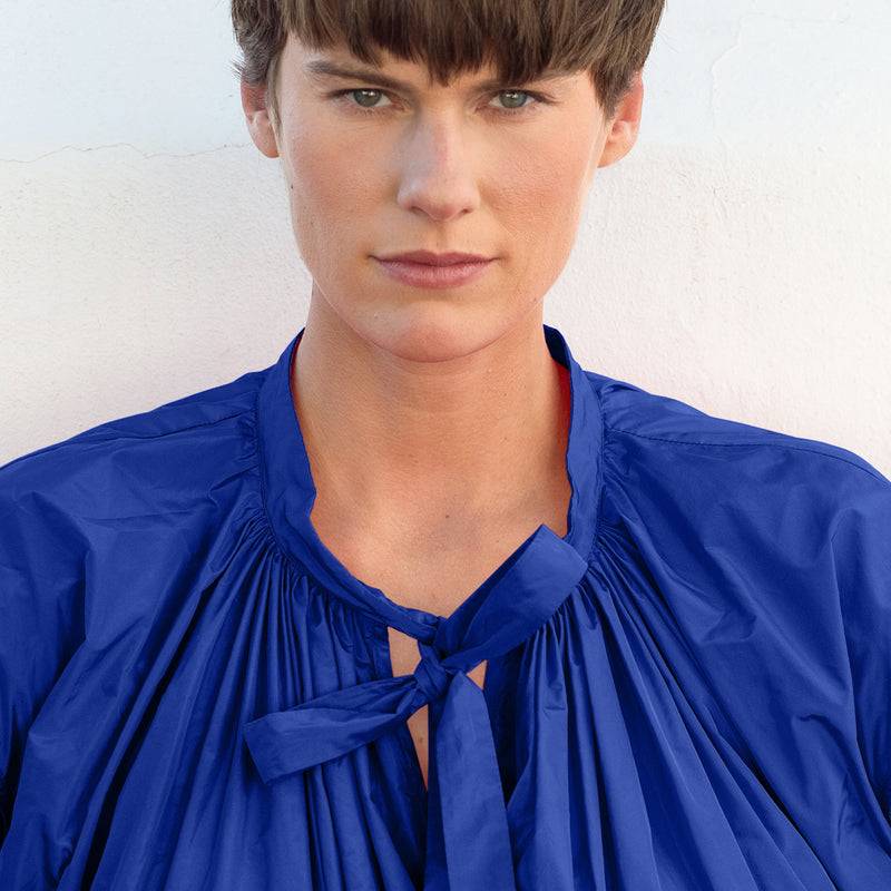 Katharina Hovman Pleats Top tint Kostenlose Rückgabe