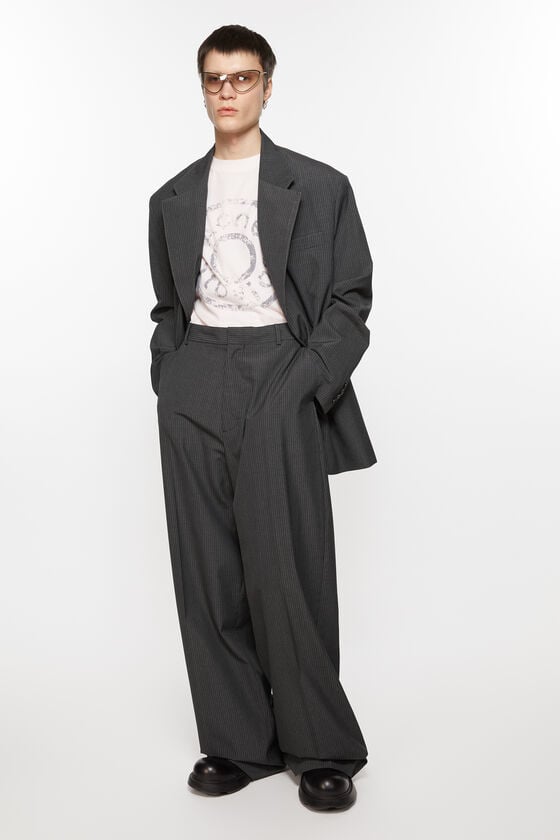 Acne Studios Figurnahe Hose Exklusive Angebote