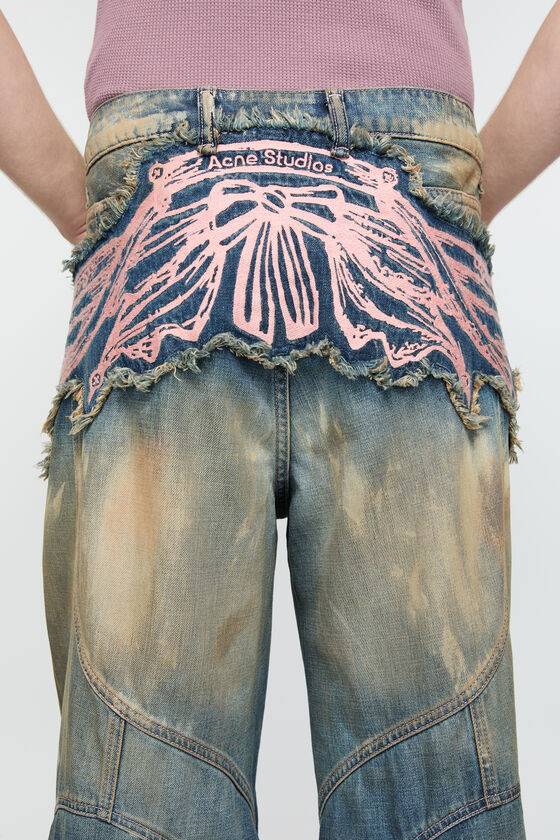 Acne Studios Jeanshose mit lockerer Passform Kauf eins, bekomm eins gratis