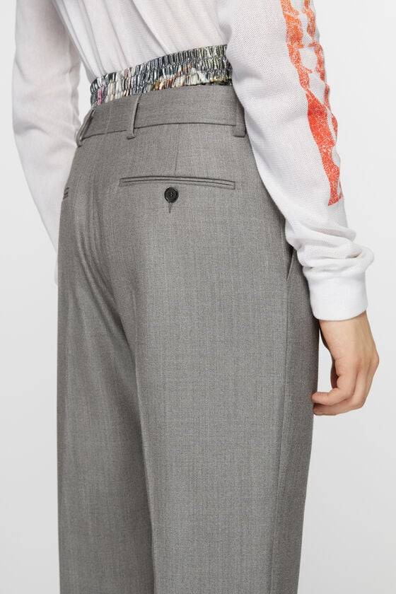 Acne Studios Figurnahe Hose Neueste Stile