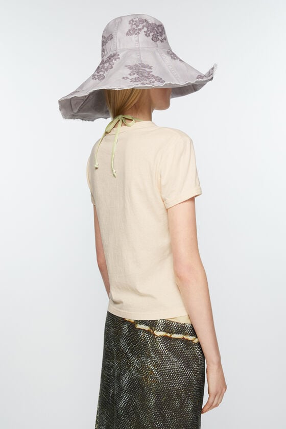 Acne Studios Bedrucktes T-Shirt – Körperbetonte Passform Verkauf
