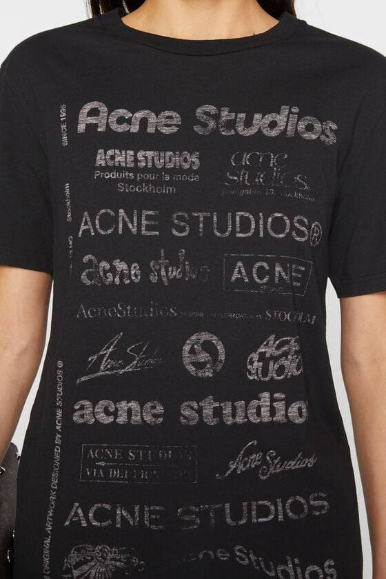 Acne Studios Logo-T-Shirt – lockere Passform Blitzangebot