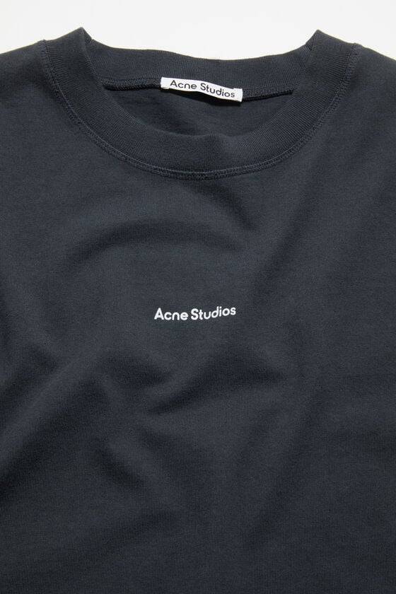 Acne Studios Logo-T-Shirt Neuheiten