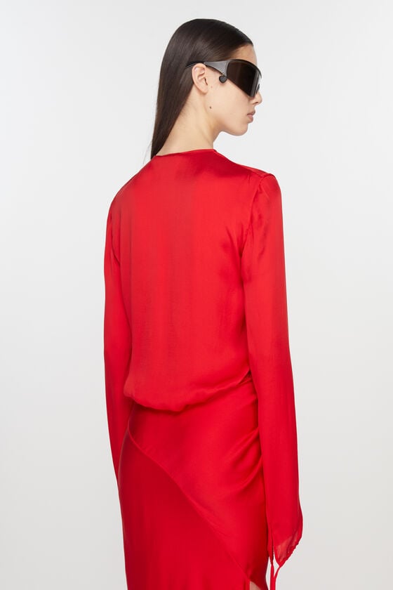 Acne Studios Fließende Seidenbluse Laufsteg-Show 50% Rabatt mit kostenlosem Versand