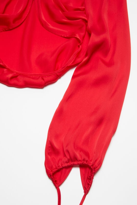 Acne Studios Fließende Seidenbluse Laufsteg-Show 50% Rabatt mit kostenlosem Versand