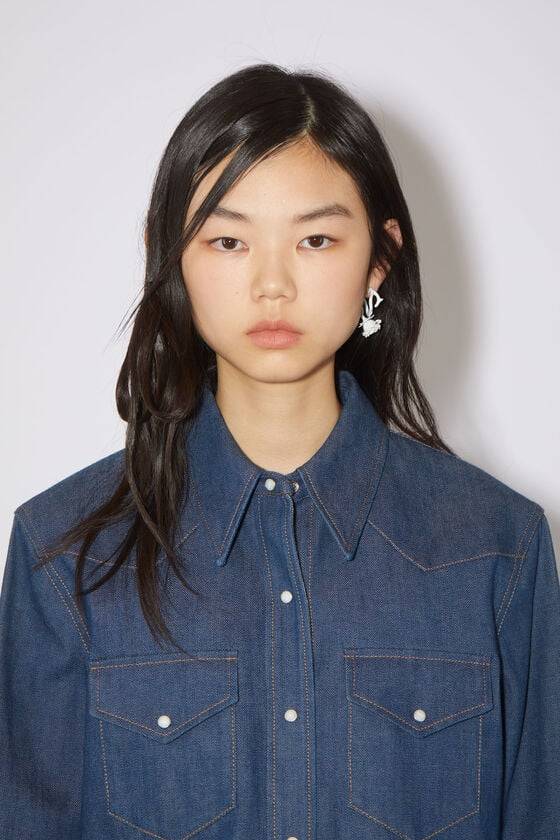 Acne Studios Jeanshemd mit Knopfleiste Rabatte dieses Monats