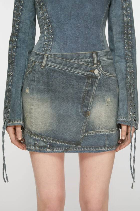 Acne Studios Bedrucktes Kleid VIP-Rabatte
