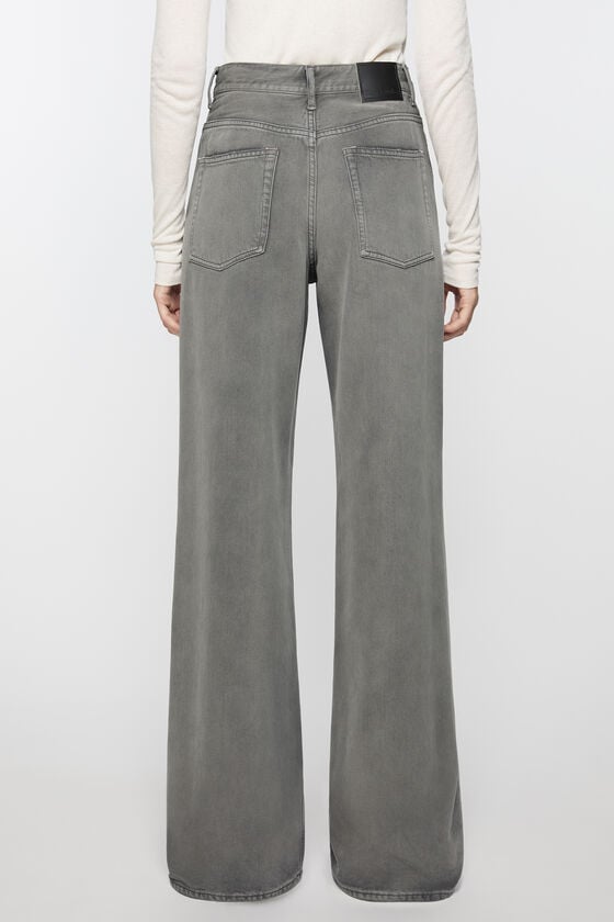 Acne Studios Jeans in lockerer Passform – 2022F Begrenztes Angebot