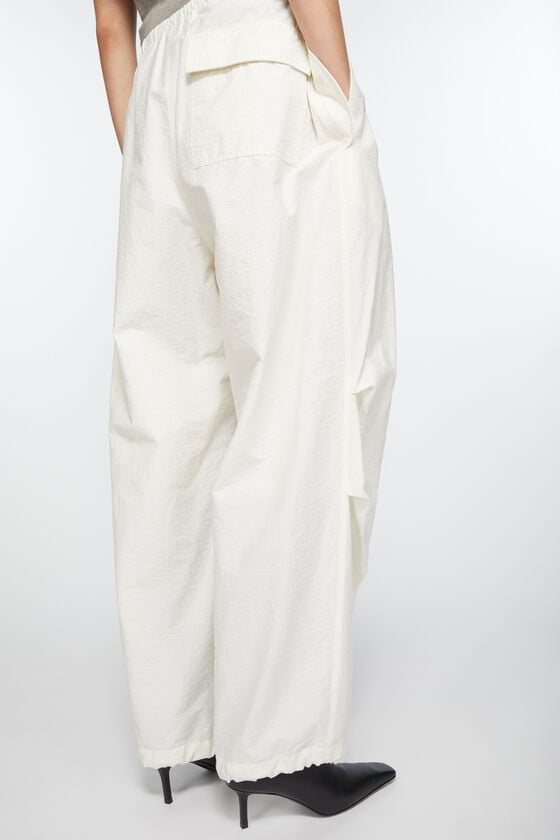Acne Studios Hose in lockerer Passform Kostenloser Versand international