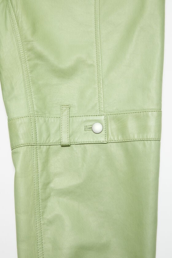 Acne Studios Lederhosen Laufsteg-Show Fabrikverkauf