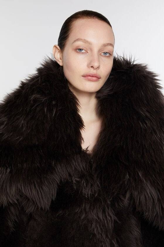 Acne Studios Shearling Pelzmantel Laufsteg-Show 2025