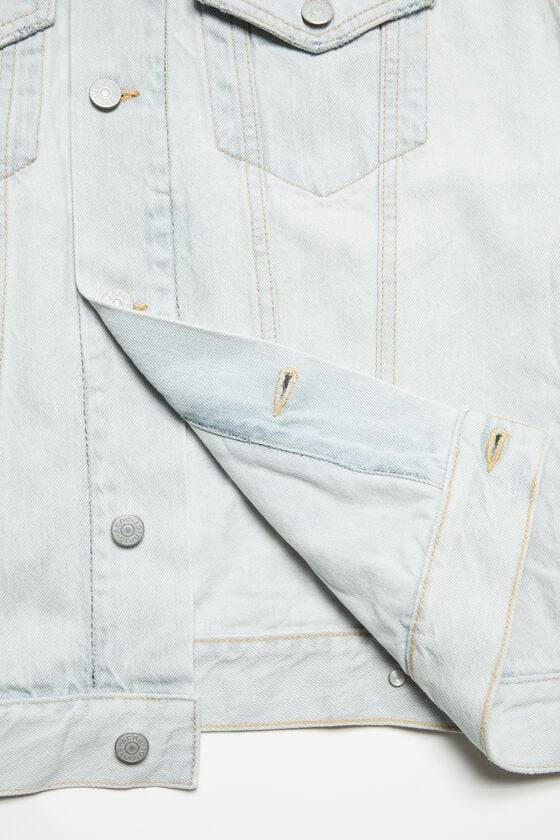 Acne Studios Jeansjacke – entspannte Passform Versandkostenfrei