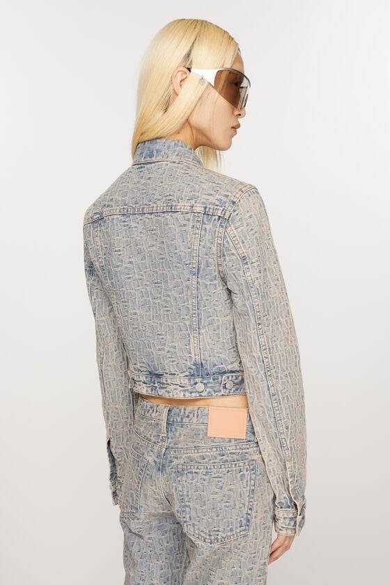 Acne Studios Jeansjacke mit Monogramm – Taillierte Passform Preisnachlass