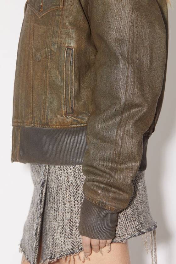 Acne Studios Bomberjacke aus gefärbtem Denim Heißer Verkauf