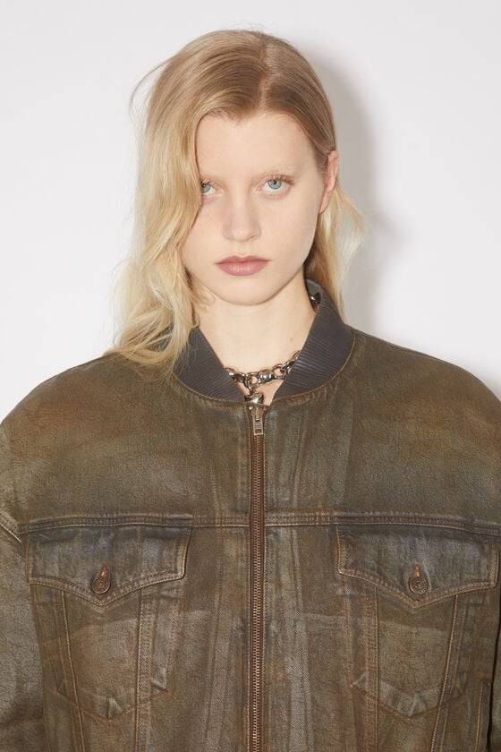 Acne Studios Bomberjacke aus gefärbtem Denim Heißer Verkauf