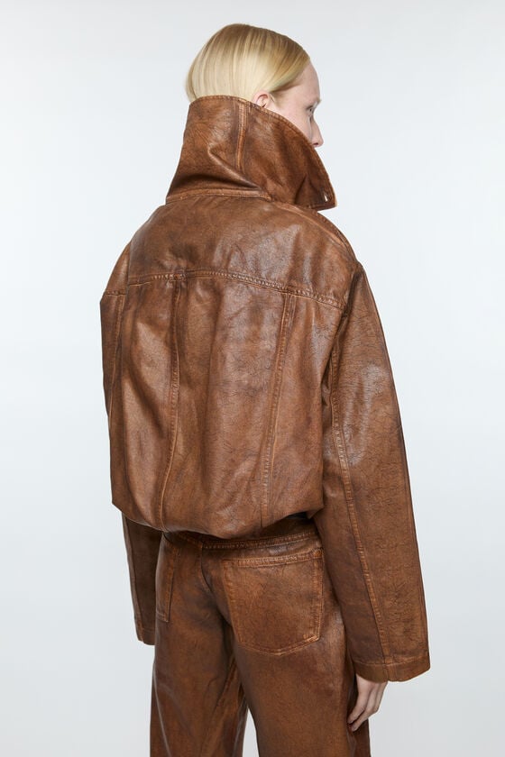 Acne Studios Coated denim jacket Laufsteg-Show Saisonale Angebote