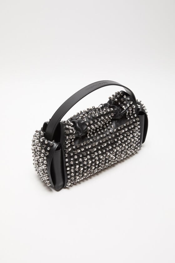Acne Studios Multipocket-Tasche mit Nieten Laufsteg-Show Bis zu 65% Rabatt