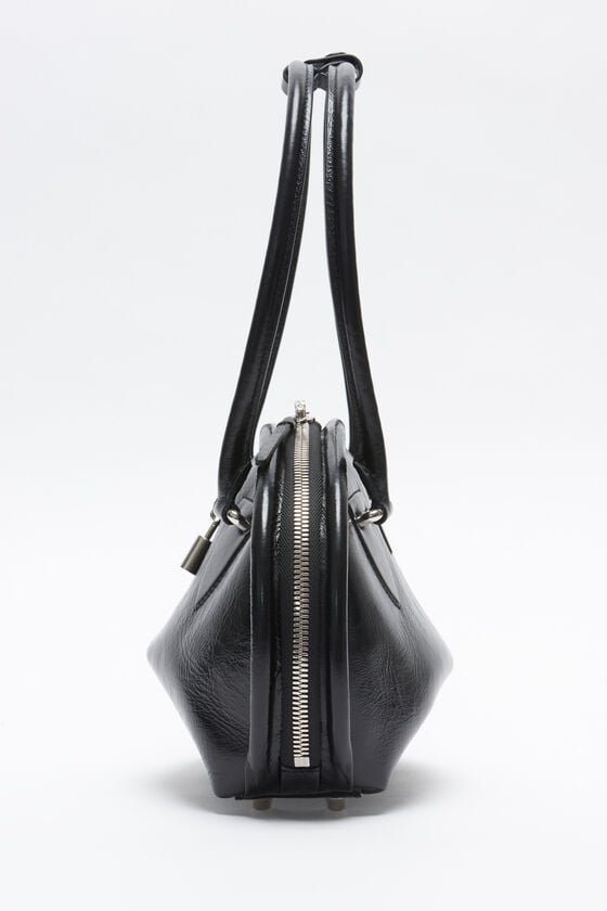 Acne Studios Bowlina mini shoulder bag Laufsteg-Show Nur für heute