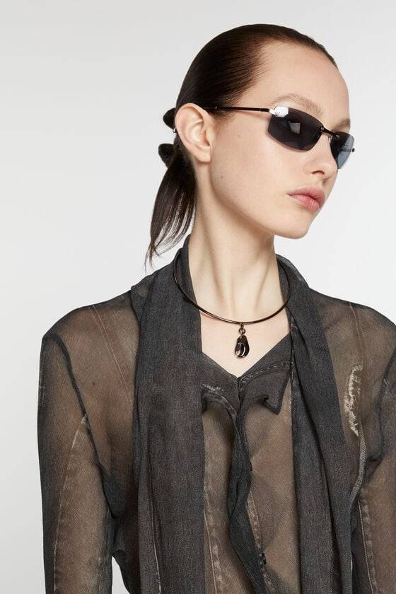 Acne Studios Halskette mit Anhänger Laufsteg-Show Riesige Rabatte