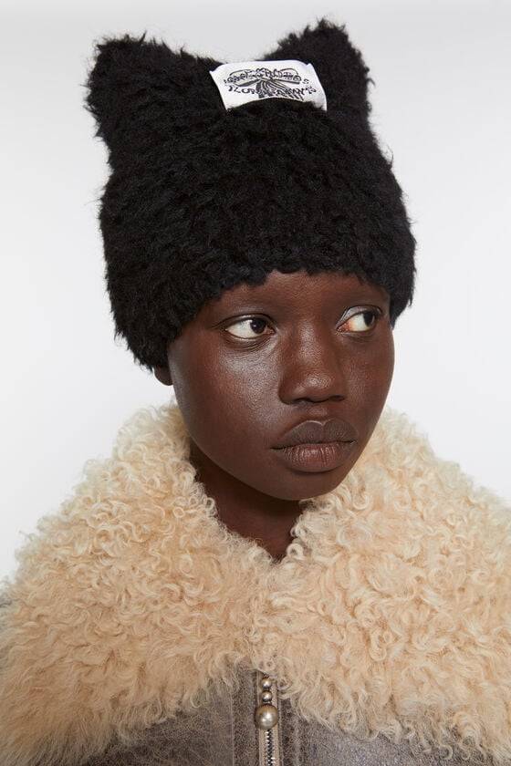 Acne Studios Fluffy square beanie Fabrikladen