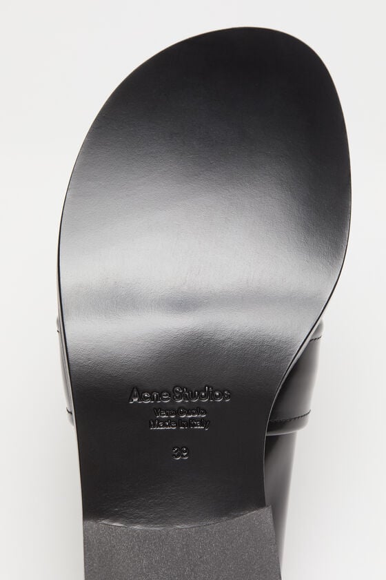 Acne Studios Slipper aus gebürstetem Leder zollfrei