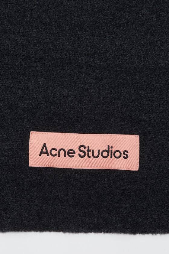 Acne Studios Fringe wool scarf Verkauf