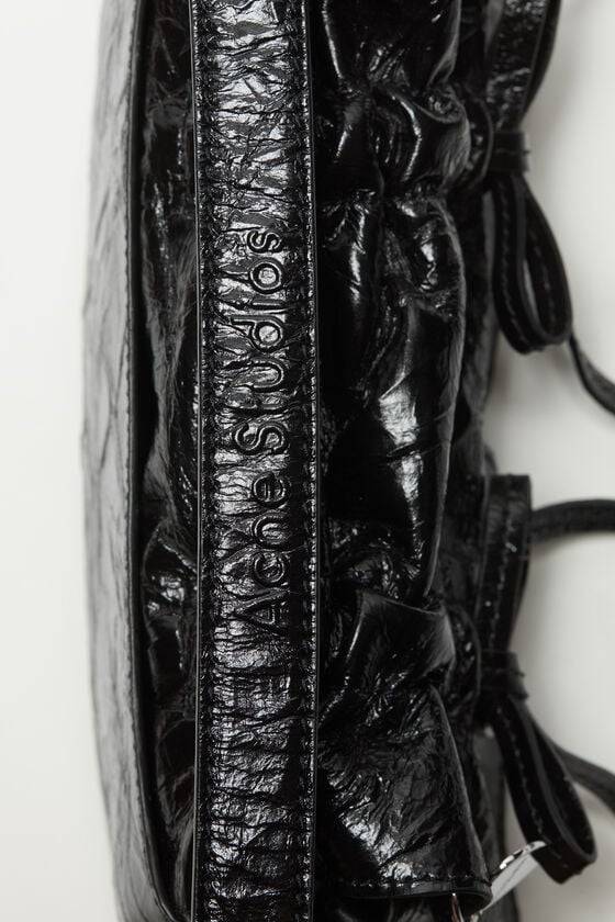 Acne Studios Mikrotasche mit mehreren Taschen Hotsell
