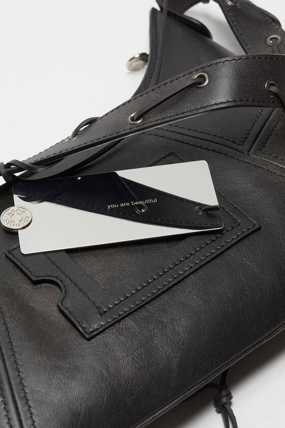 Acne Studios Platt Schultertasche Exklusivangebot