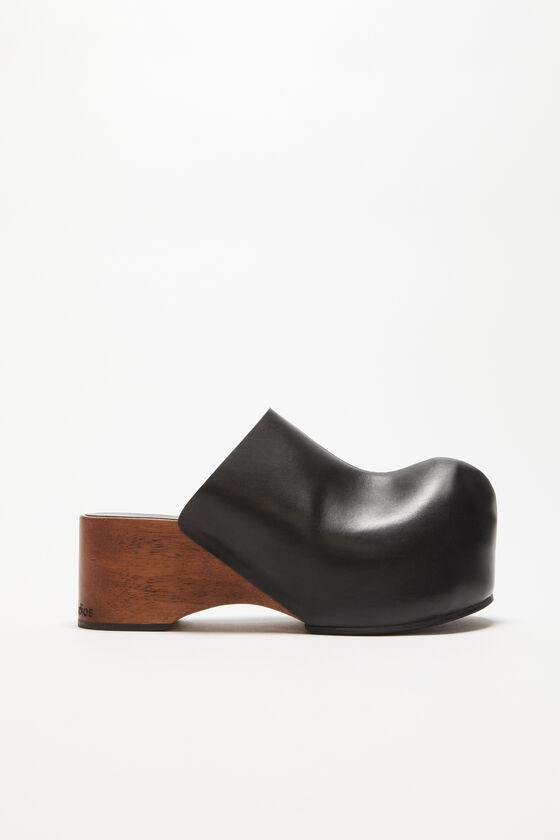 Acne Studios Leder-Holz-Clogs Preisnachlass