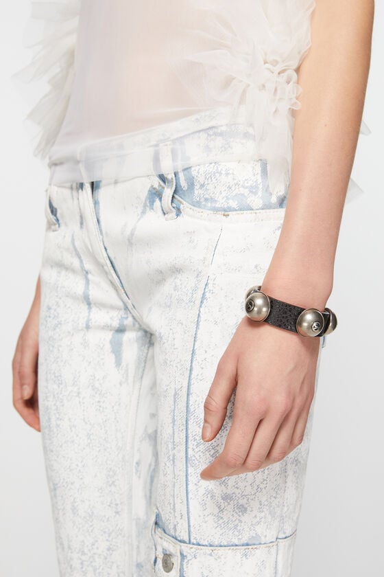 Acne Studios Nietenarmband aus Leder Black Friday