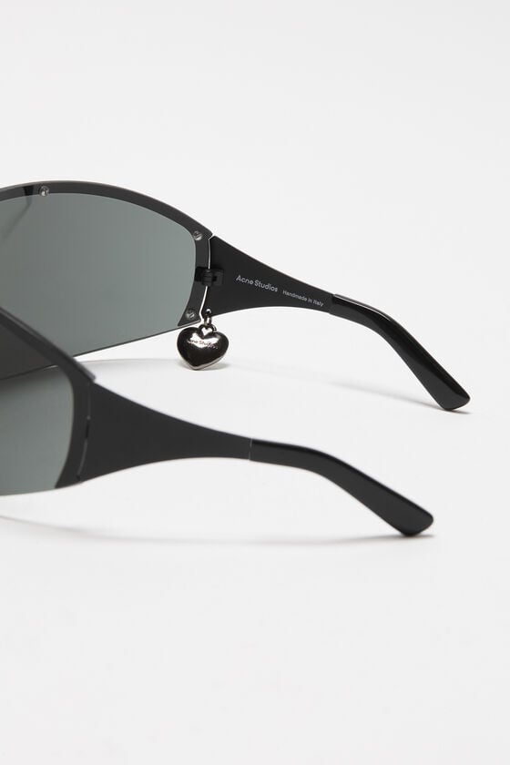 Acne Studios Sonnenbrille mit Metallrahmen Muttertagsangebot