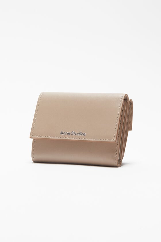 Acne Studios Dreifach-Geldbörse aus Leder Online Outlet