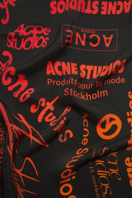Acne Studios Seidenschal mit Logo-Prints Zeitlich begrenztes Angebot