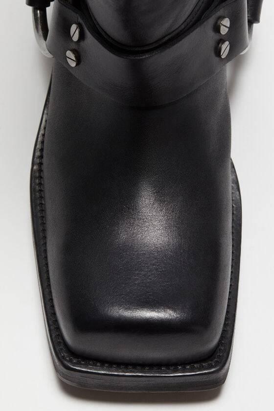 Acne Studios Lederstiefel mit Schnalle Exklusive Angebote