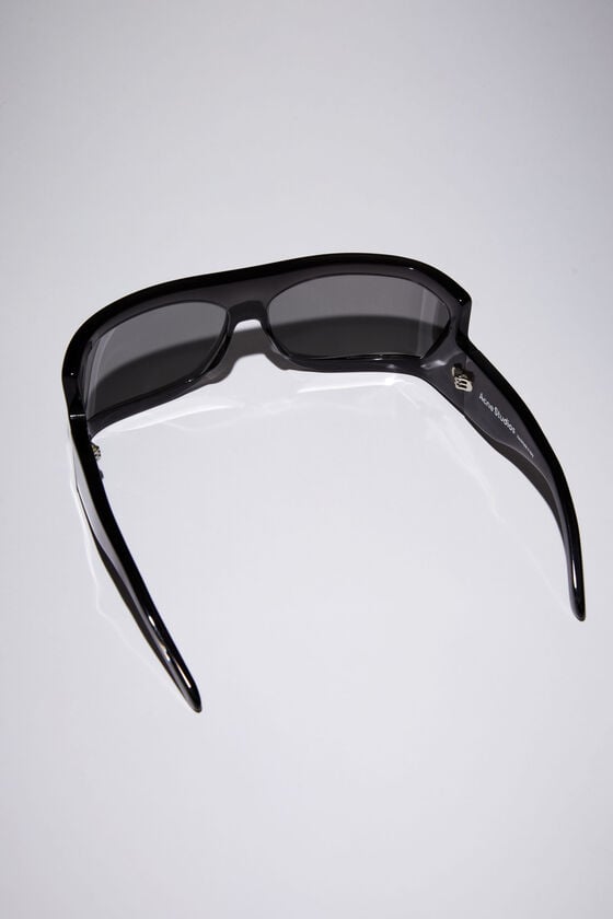 Acne Studios Sonnenbrille Bis zu 60% Rabatt