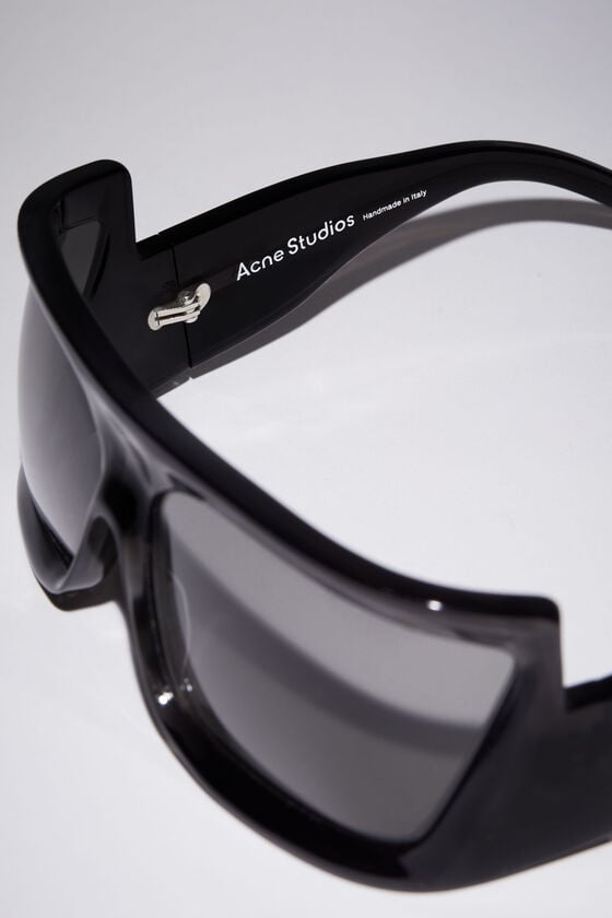 Acne Studios Sonnenbrille Bis zu 60% Rabatt