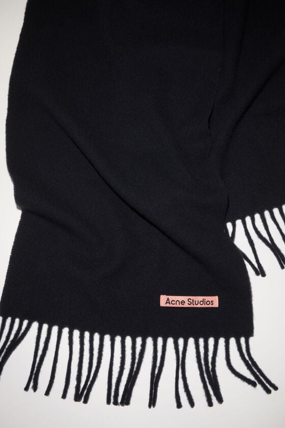 Acne Studios Fringe wool scarf - skinny Vierteljährliche Förderung