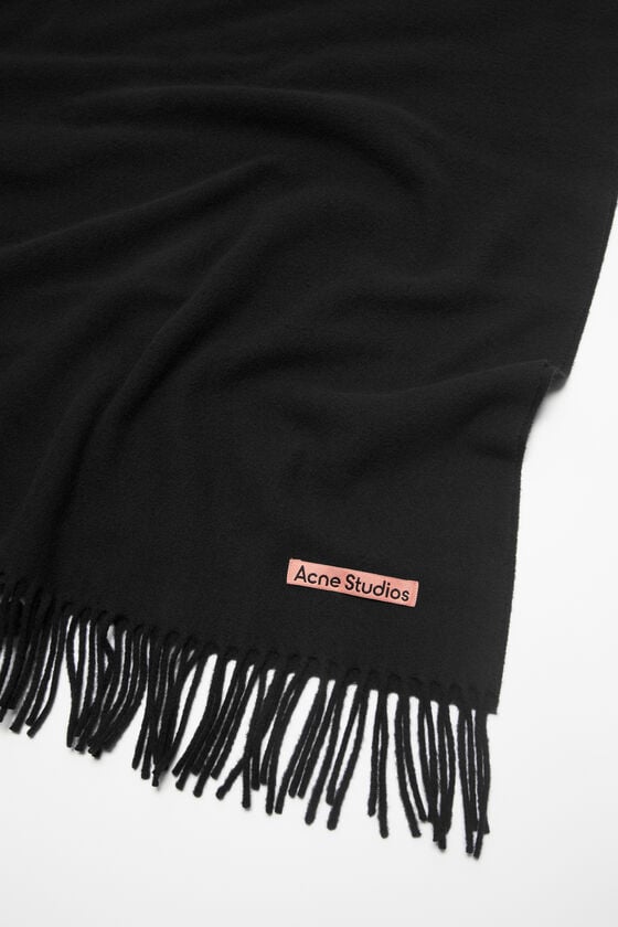 Acne Studios Oversized-Wollschal mit Fransen Clearance-Verkauf