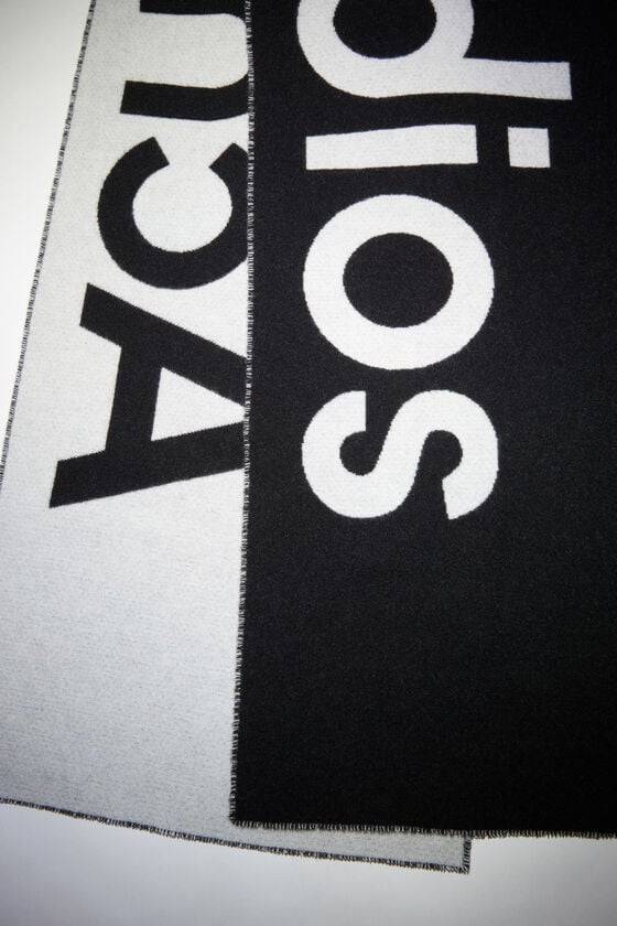 Acne Studios Schal mit Logo-Jacquardmuster zollfrei