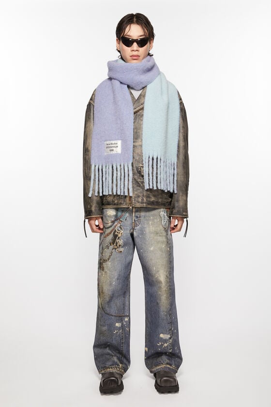 Acne Studios Fransen-Schal mit Logo Limitierter Zeitrabatt