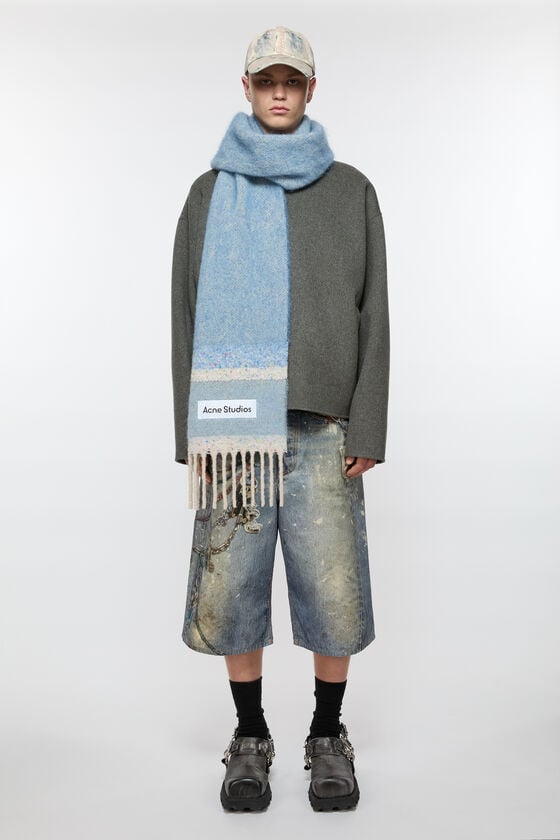 Acne Studios Fringed scarf logo Großer Ausverkauf