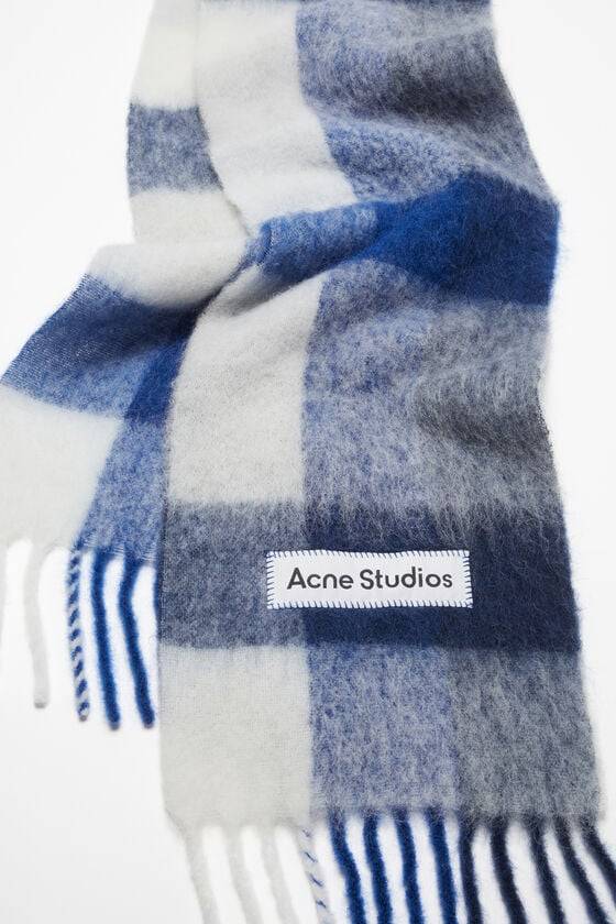 Acne Studios Karierter Schal aus Mohair Valentinstagsangebot