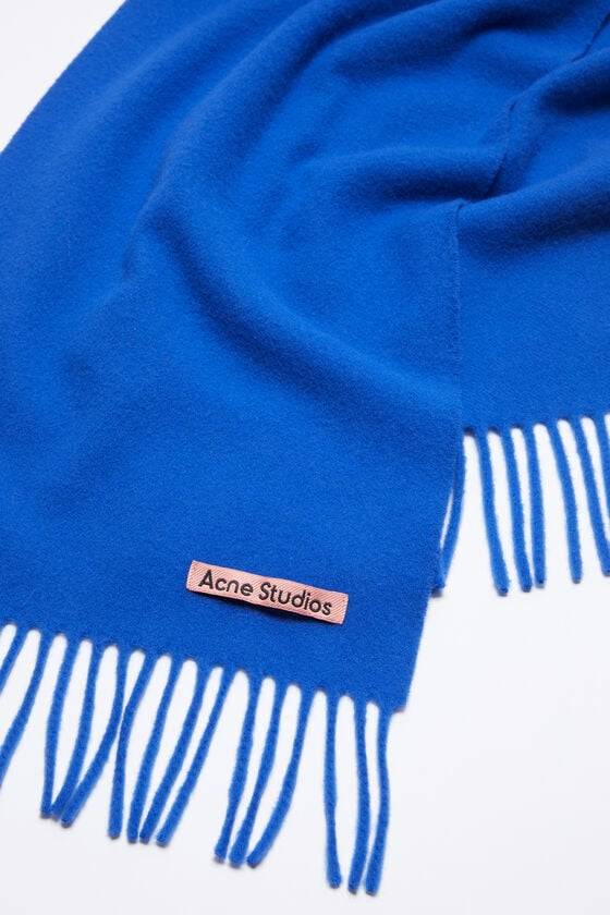 Acne Studios Schmaler Fransen-Schal aus Wolle Jubiläumsangebot