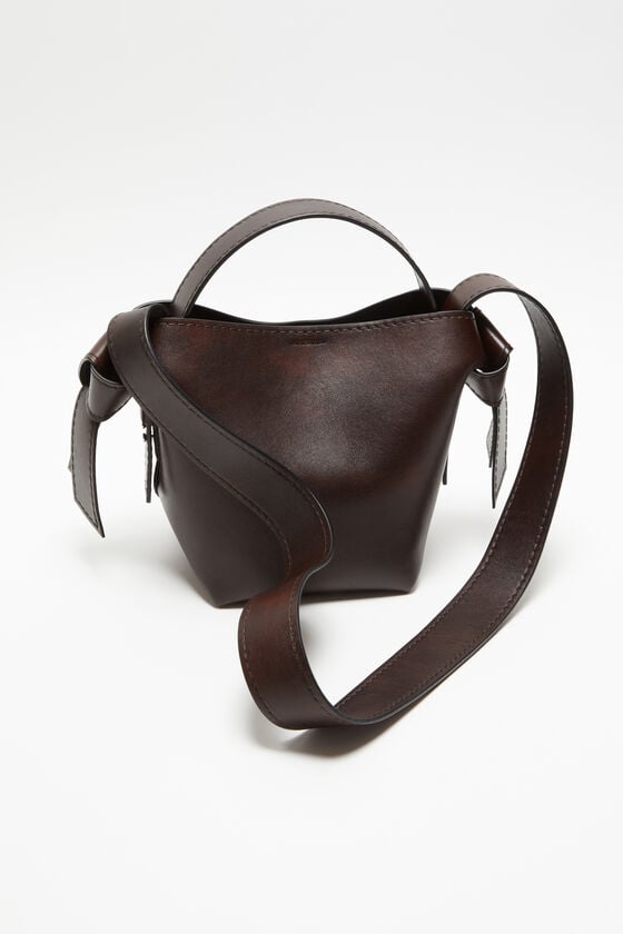 Acne Studios Musubi Mini Schultertasche Tiefpreis
