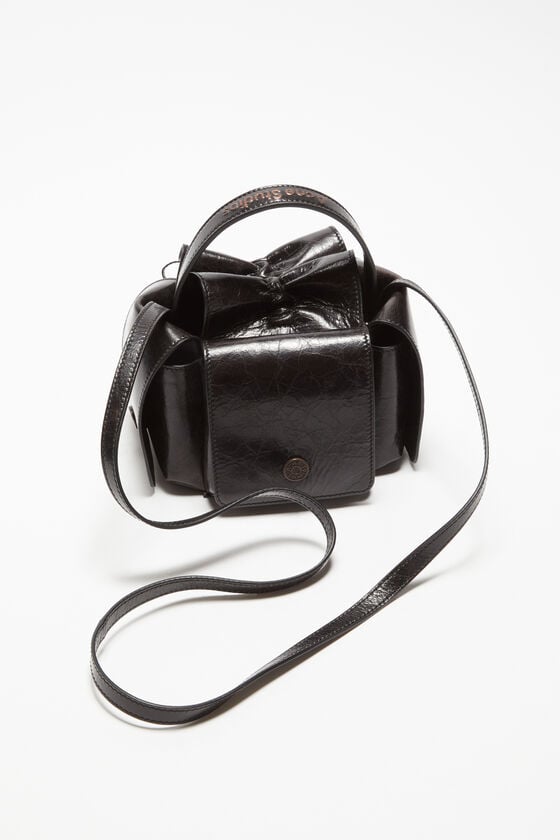 Acne Studios Multipocket-Minitasche Runway Show Begrenzte Freigabe