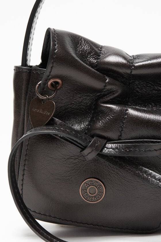 Acne Studios Mikrotasche mit mehreren Taschen Letzte 3 Tage