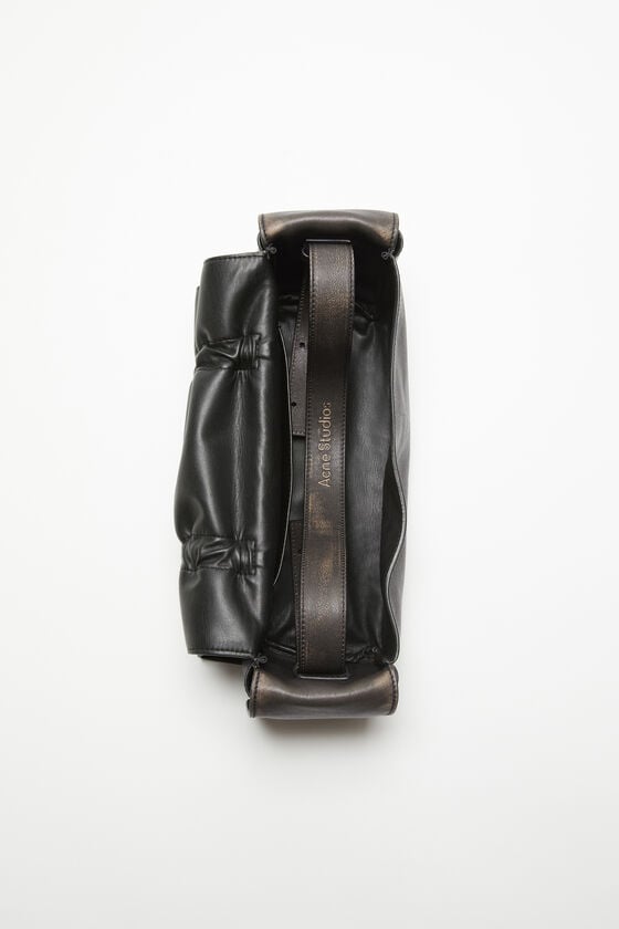 Acne Studios Tasche mit mehreren Taschen JETZT KAUFEN