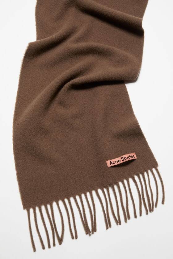 Acne Studios Schmaler Fransen-Schal aus Wolle Bis zu 50% Rabatt
