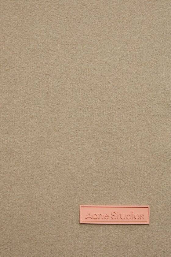 Acne Studios Schmaler Fransen-Schal aus Wolle Clearance-Verkauf